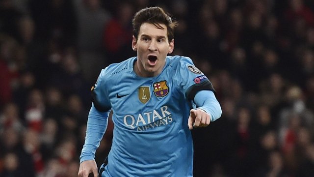 Masterful Messi's late double sinks Arsenal