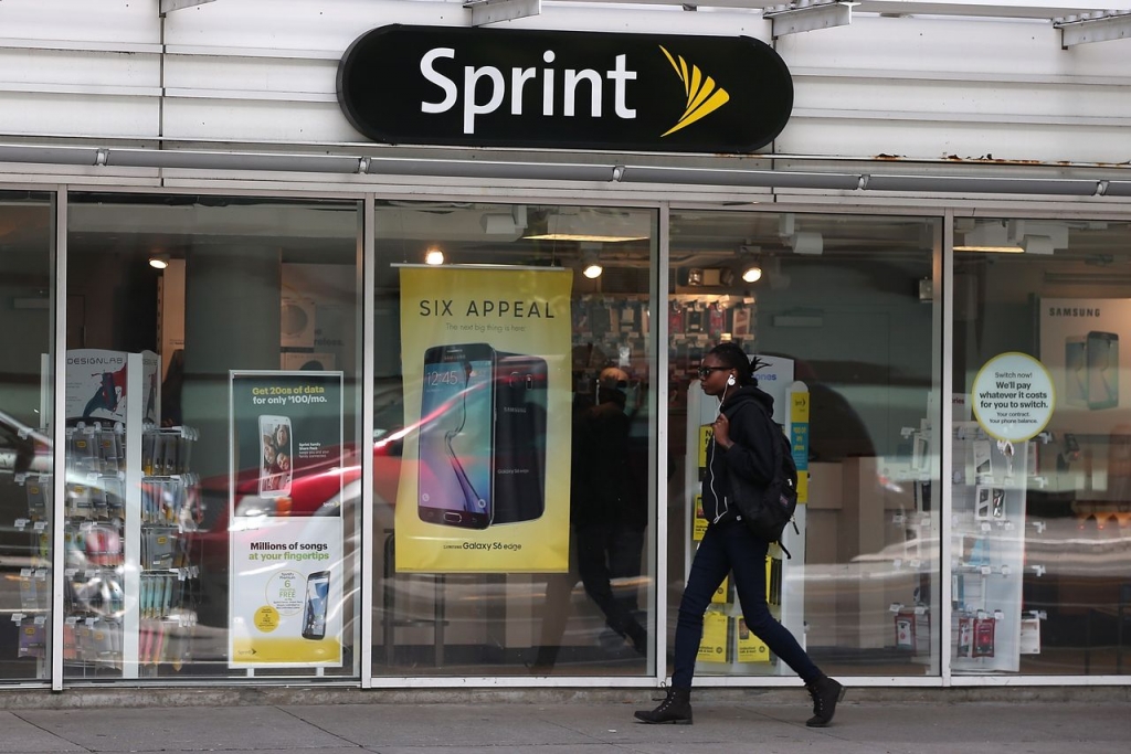 Sprint is reportedly bringing back two-year service plans