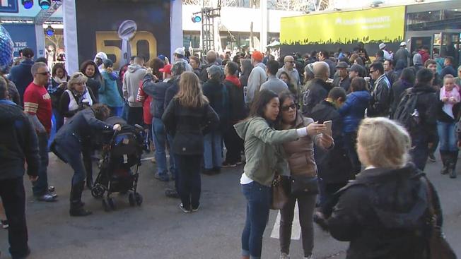 Super Bowl Events Draw Thousands, While Panthers, Broncos Arrive in Bay Area