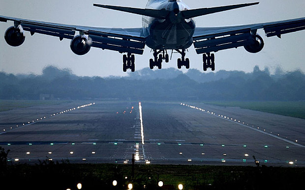 A Virgin Atlantic Airways Boeing 747 Jumbo Jet comes into land at London Gatwick airport