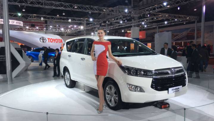 Toyota unveils the next gen Innova'Crysta at Auto Expo 2016