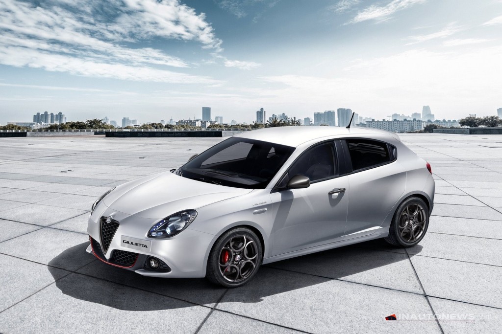 Alfa Romeo Giulietta facelift breaks cover image