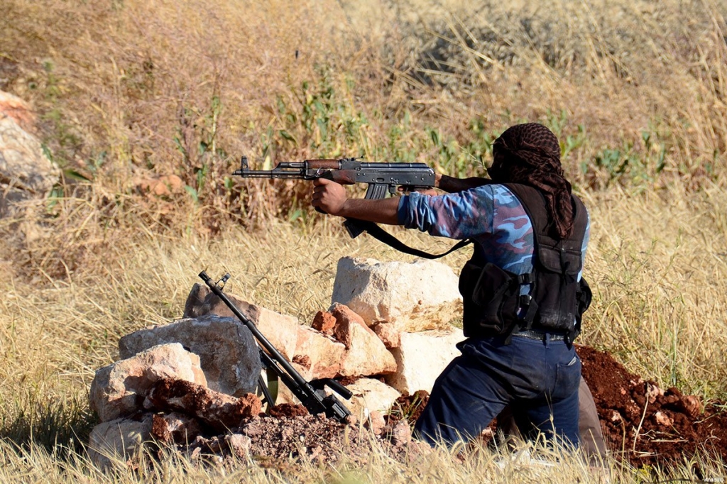 Syrian rebels in combat