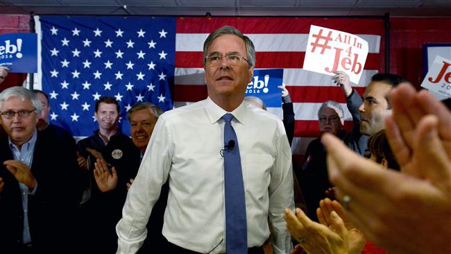 US Republican Presidential candidate Jeb Bush prepares to speak at a town hall at Woodbury School