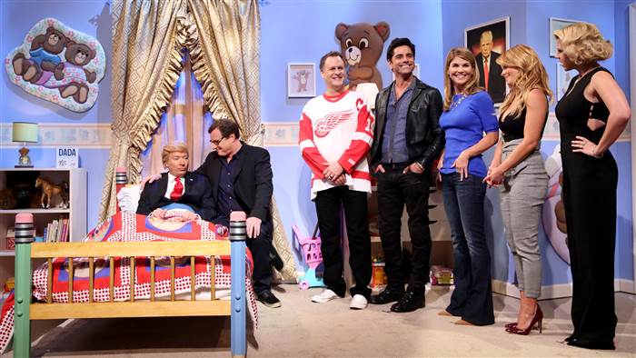 'Fuller House' cast with Jimmy Fallon as Donald Trump