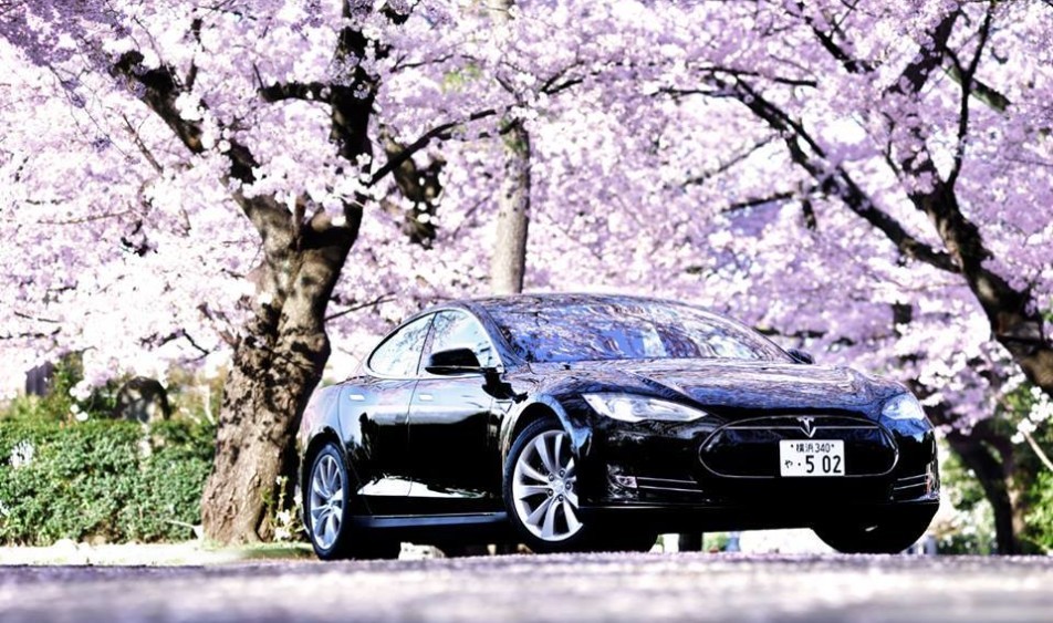 Tesla-Model-S