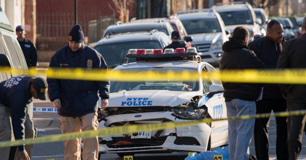 Two New York police officers, suspect wounded: police department