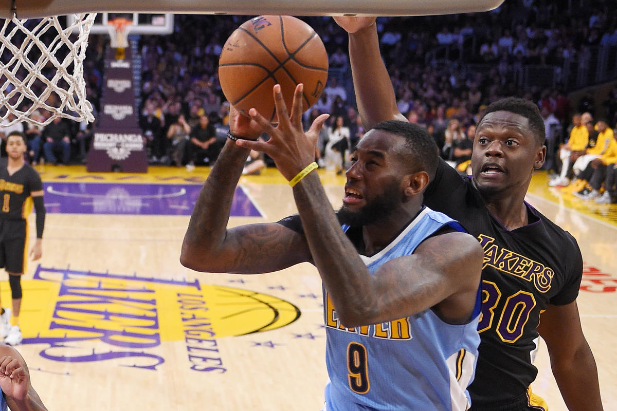 Balanced Nuggets overcome Kobe's 28 to beat Lakers, 116-105