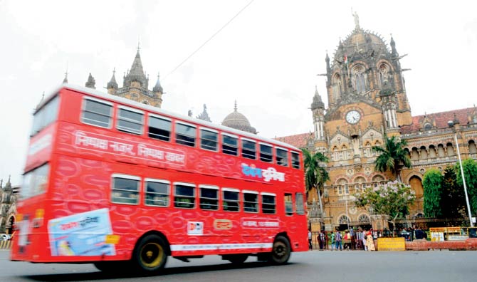 BEST committee members believe that Arun Jaitley’s suggestion of allowing entry of private players in public transport system indicates privatisation of bus services. File pic