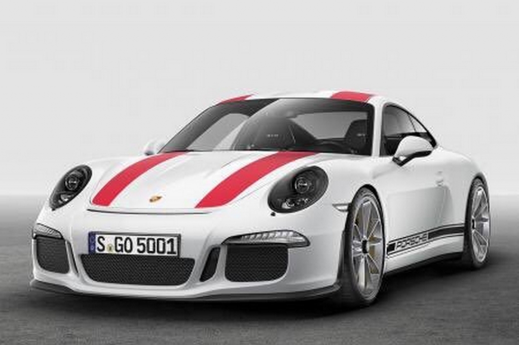 Porsche 911 R Leakes Ahead of Geneva 500 HP and Manual Gearbox as Standard