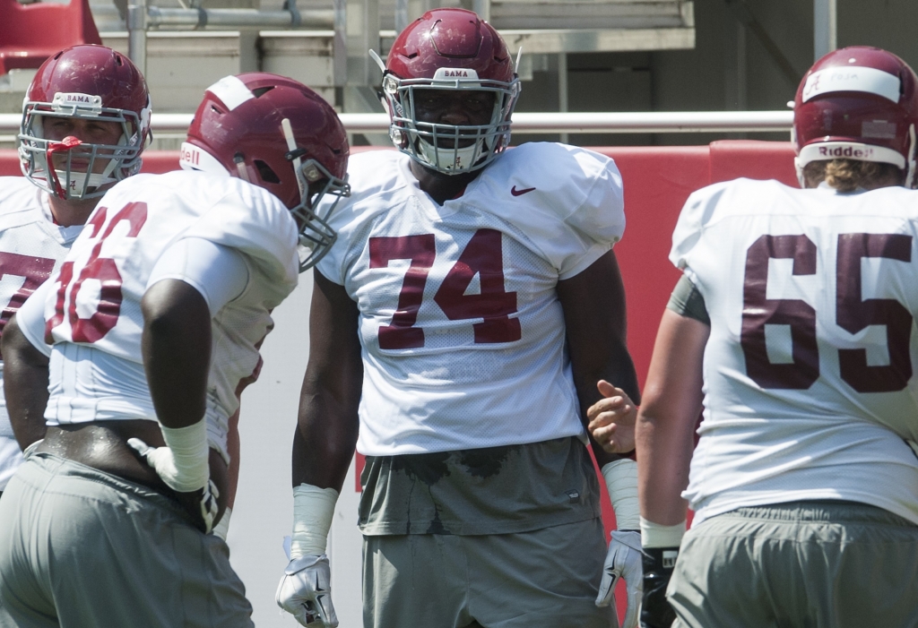 DA declines to prosecute Alabama's Cam Robinson, Hootie Jones