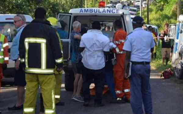 Ten Australian tourists are being evacuated from Vanuatu after being injured in a tour bus crash