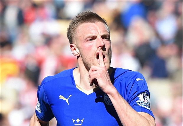 Arsenal legend urges Wenger to not sign Jamie Vardy