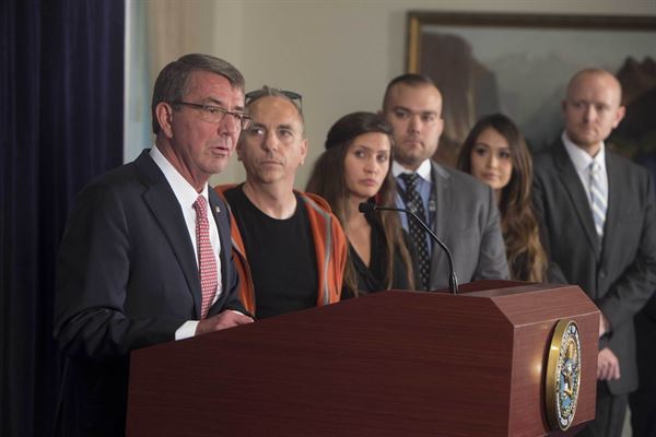 Defense Secretary Ash Carter announces the results of the'Hack the Pentagon pilot program at the Pentagon