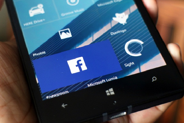 Microsoft has finally got official Facebook app for Windows 10 Pc and Smartphones