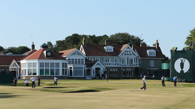 Muirfield seeks new female membership vote