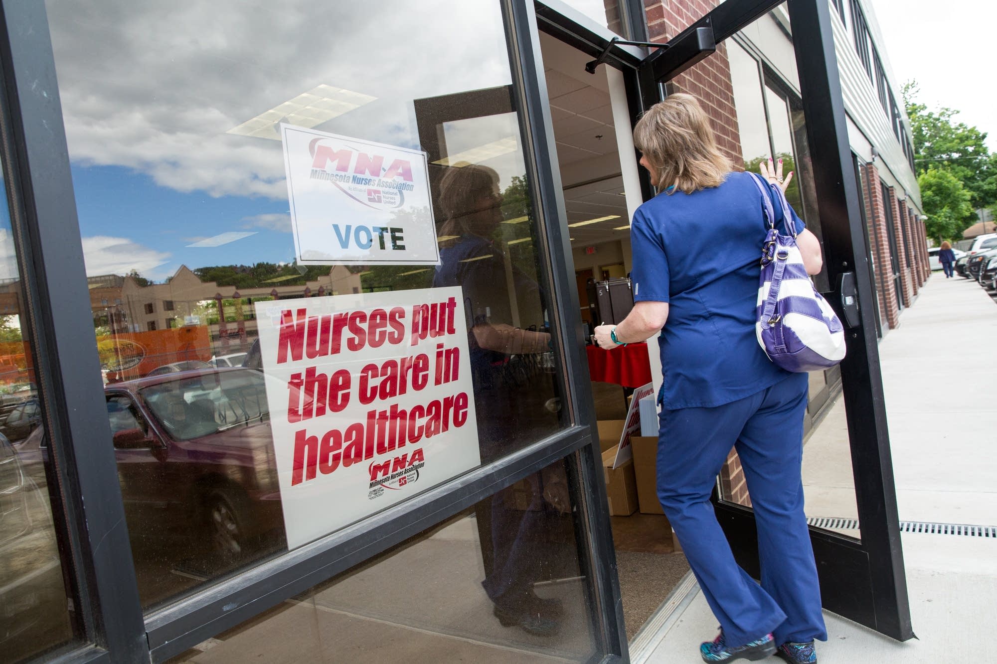 Twin Cities Nurses Goes For Strike For A Week Starting Sunday Morning