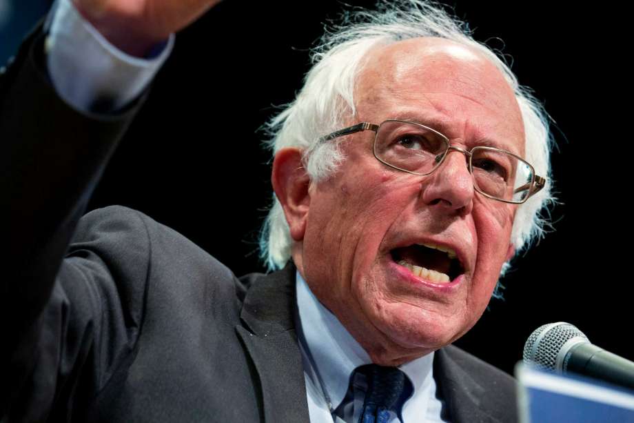 Democratic presidential candidate Sen. Bernie Sanders I-Vt. addresses supporters in New York Thursday