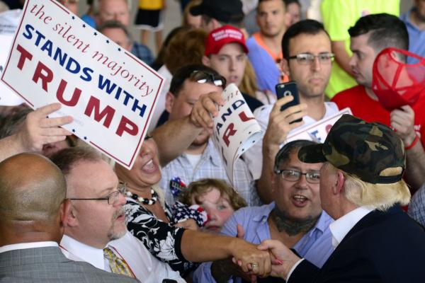 Labor powerhouse AFL-CIO backs Clinton, vows 'targeted campaign'