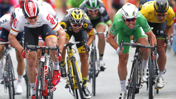 Peter Sagan starts Tour de France Stage 3 in yellow