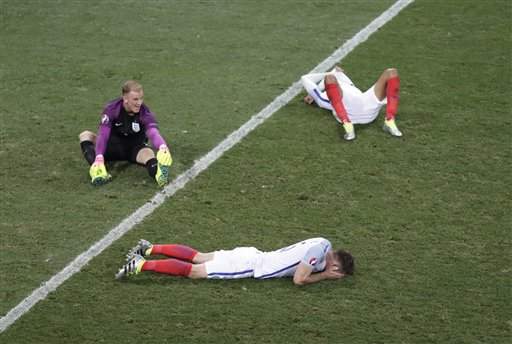 Everyone loved Iceland's hand clap celebration after beating England