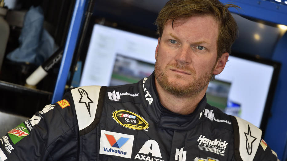 Jeff Gordon inches closer to NASCAR seat as Dale Jr says hell take it slow