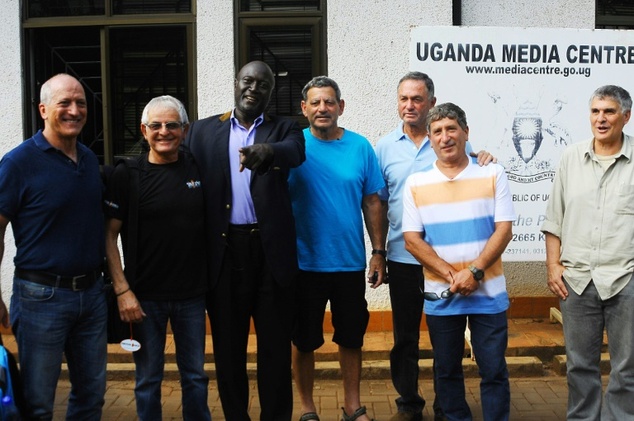 Eyal Oren Shlomo Carmel Jaffer Amin Amjon Peled Alex Davidi unidentified and Amir Ofer members of the former Israeli Commandos and Entebbe