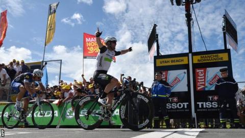 Mark Cavendish claimed the first stage of the 2016 Tour de France