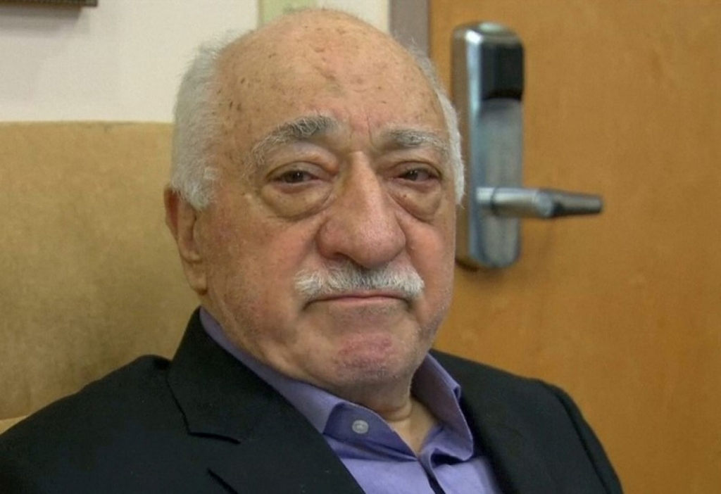 Turkey has intelligence cleric Gulen could flee United States justice minister