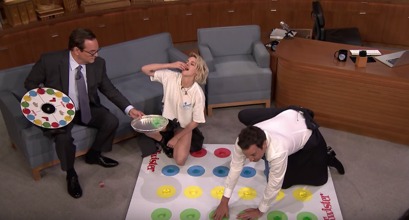 Kristen Stewart, Jimmy Fallon Drink Jell-O Shots, Play Twister: Watch!