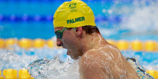 Aussies ban 2 swimmers from closing ceremony