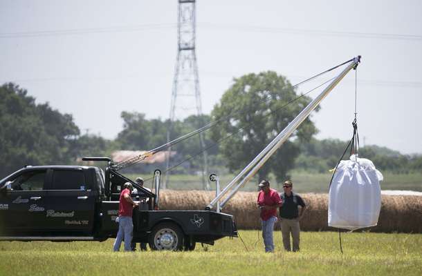 Fatal balloon crash Pilot might have attempted to land officials say