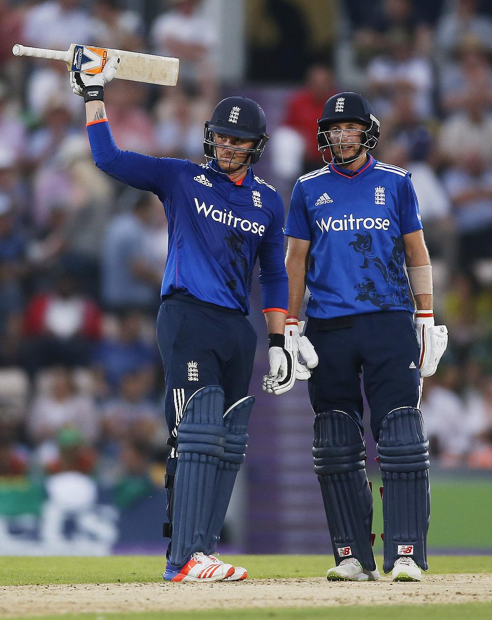 Both Jason Roy and Joe Root added 89 runs for the second wicket