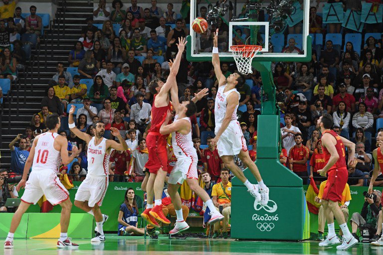 Dario Šarić comes up with a match-winning block