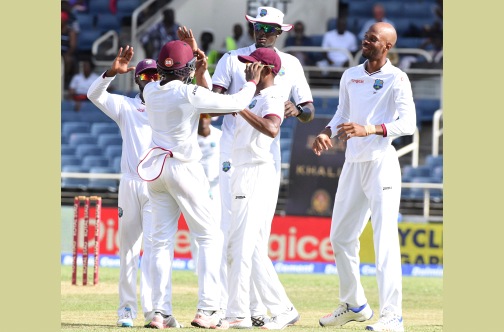 India crawl to 185 for one at lunch on day two