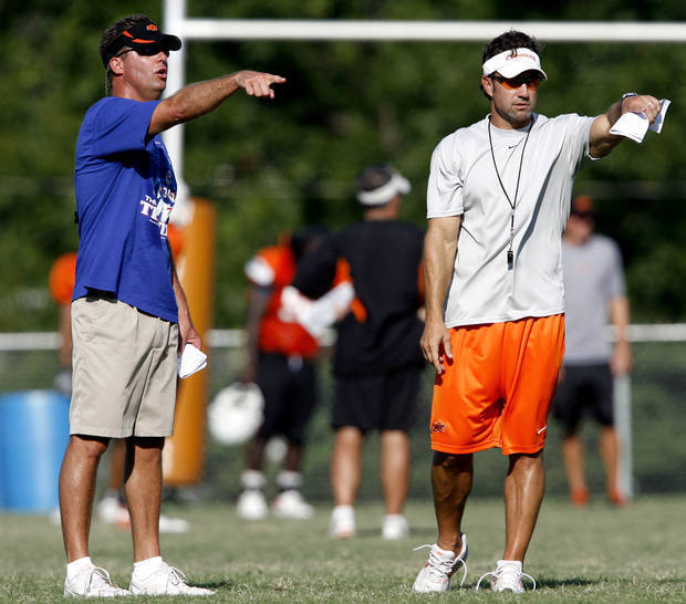 Larry Fedora and Mike Gundy coach together during the 2007 season