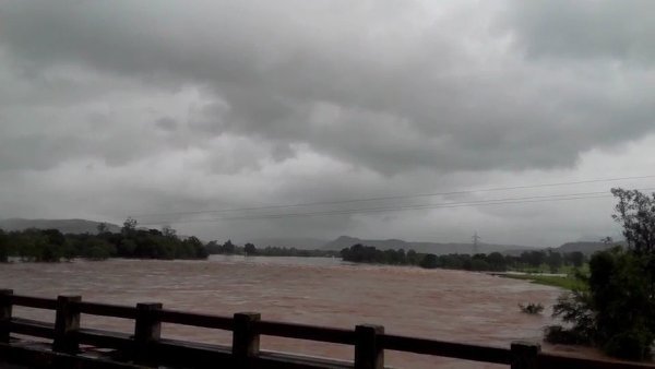 Bridge Collapses in Maharashtra, Eyewitness Says Two Cars Washed Away