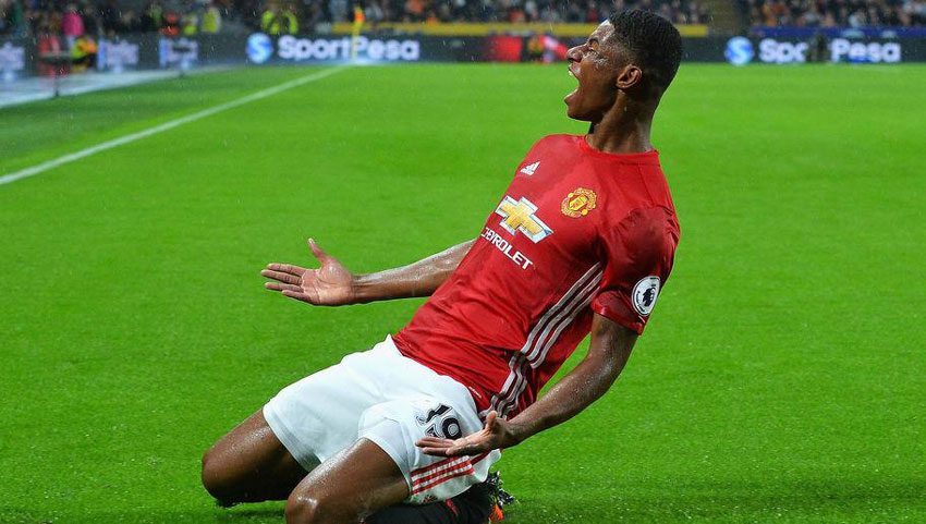 Marcus Rashford celebrates his winning goal against Hull City