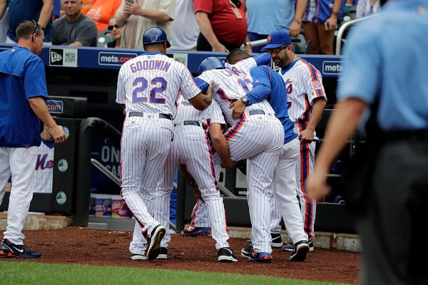 New York Mets shortstop Asdrubal Cabrera