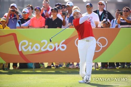 South Korea's Park In-bee hits her tee shot on the first hole at Olympic Golf Course in the first round of the Rio de Janeiro Olympic women's golf tournament on Aug. 17 2016