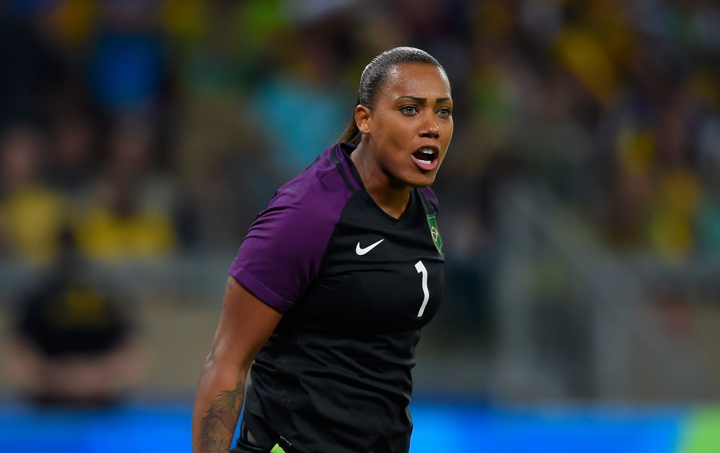 BELO HORIZONTE BRAZIL- AUGUST 12 Goalkeeper Barbara #1 of Brazil reacts in the first half against Australia during the Women's Football Quarterfinal match at Mineirao Stadium on Day 7 of the Rio 2016 Olympic Games