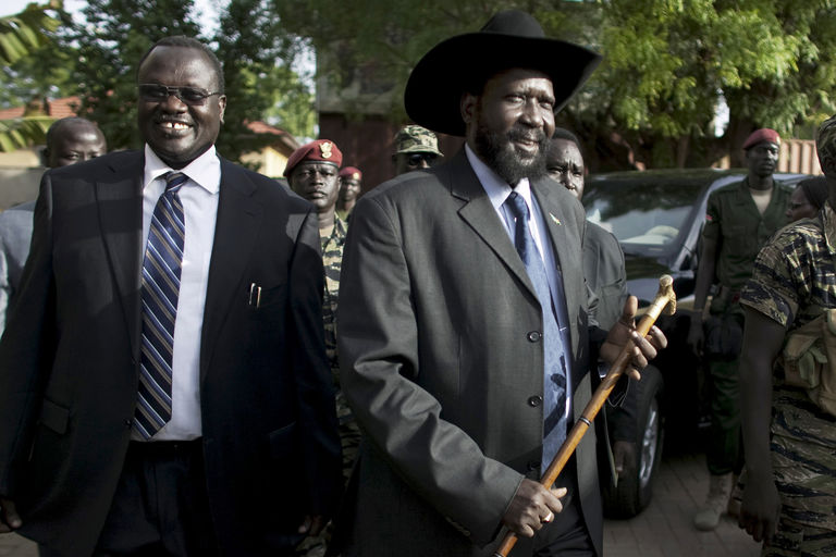 Ex-VP leaves S.Sudan for 'safe' country