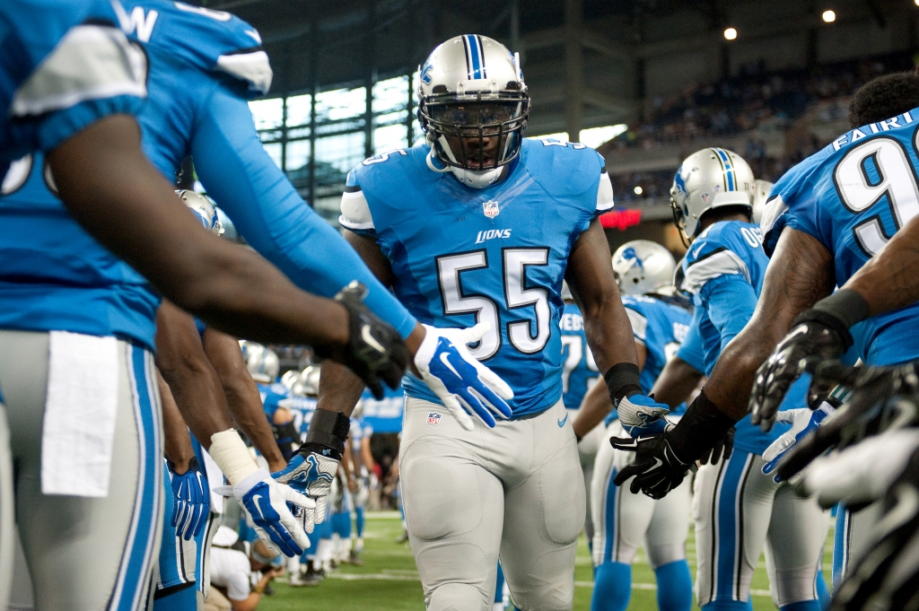 Aug 22 2014 Detroit MI USA Detroit Lions linebacker Stephen Tulloch is announced before the game against the Jacksonville Jaguars at Ford Field. Mandatory Credit Tim Fuller-USA TODAY Sports