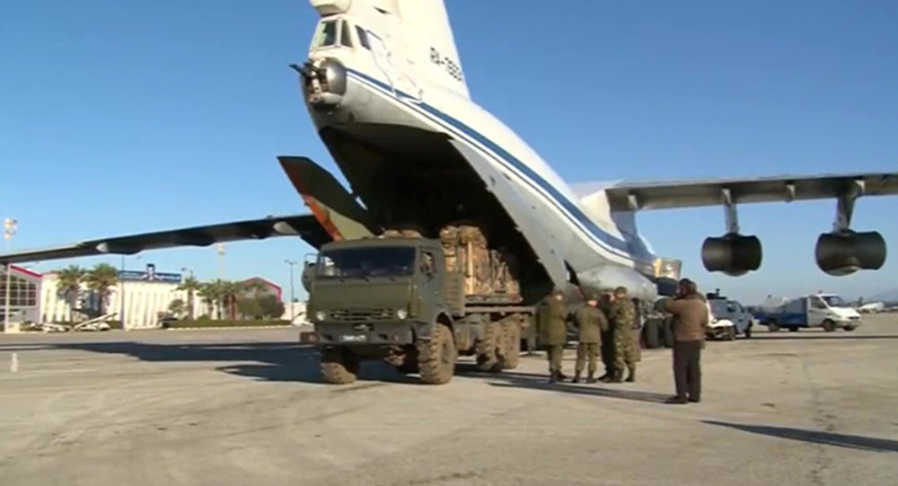 Humanitarian cargo loaded into a transport aircraft for the city of Deir ez-Zor