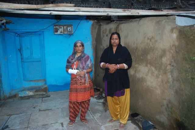 Two Muslim women were thrashed by cow vigilantes at Mandsaur railway station