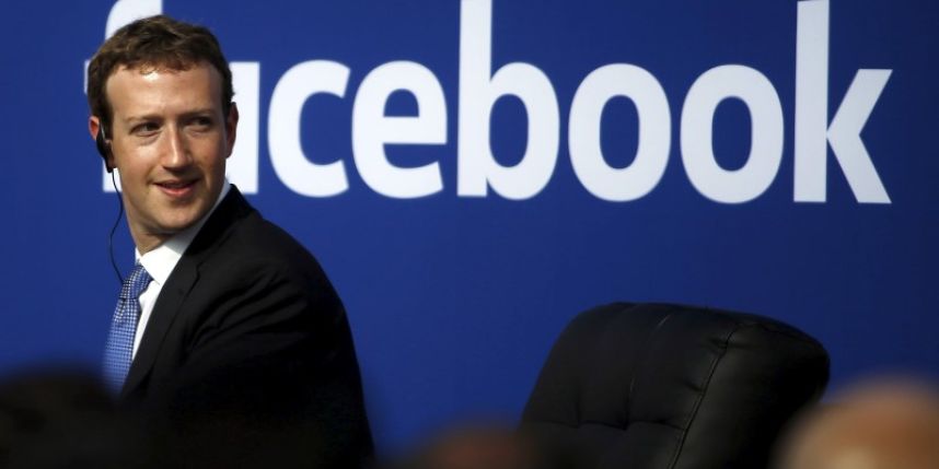 Facebook CEO says group will not become a media company