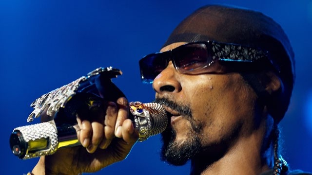 Snoop Dogg- October birthdays