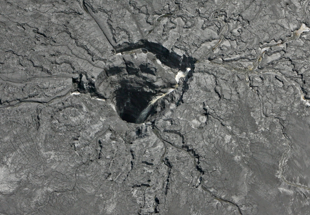 Sinkhole leaks 200million gallons of radioactive waste into drinking water