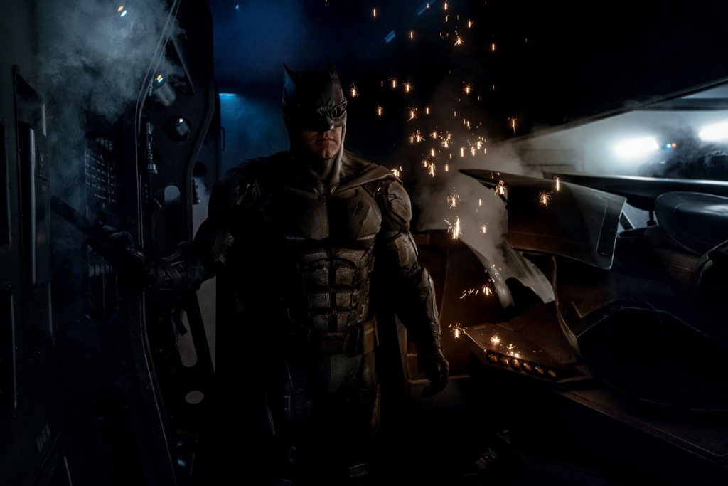 Zack Snyder gives us a first look at Ben Affleck's new batsuit