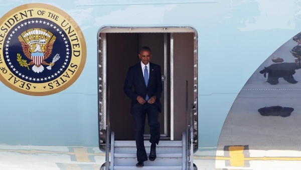 U.S. President Barack Obama arrives at Hangzhou Xiaoshan international airport before the G20 Summit in Hangzhou Zhejiang province China